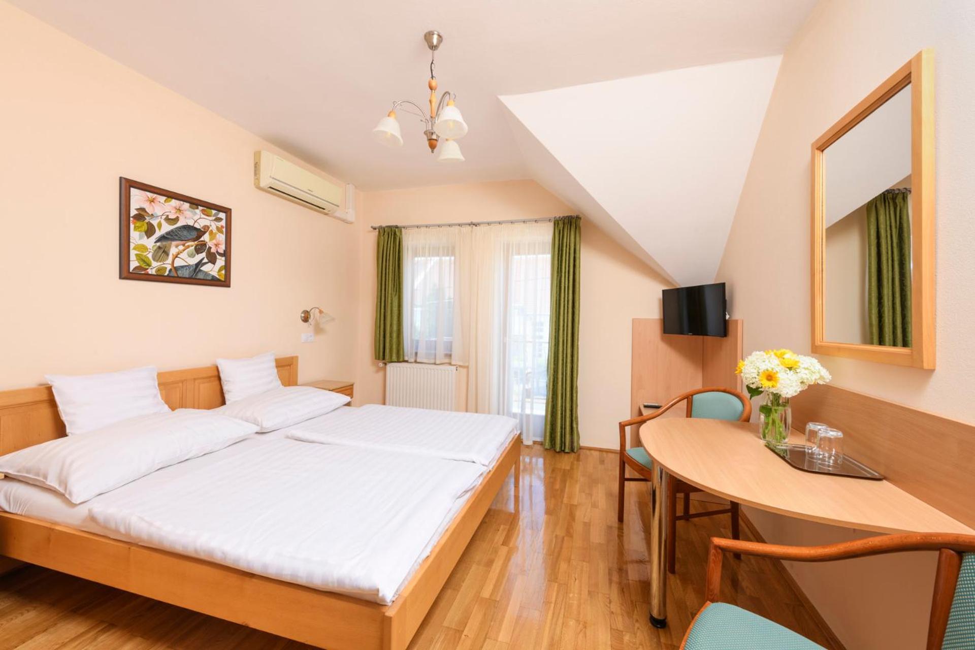 Ametiszt Hotel Harkány Dış mekan fotoğraf