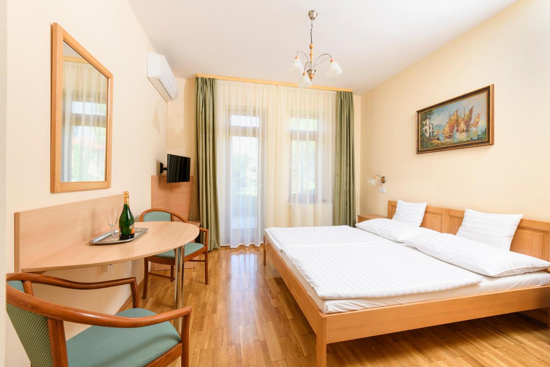 Ametiszt Hotel Harkány Dış mekan fotoğraf